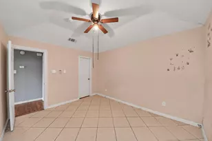 5534 Ambern Dr, Houston, TX 77053 - Photo 13