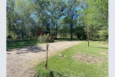 414 Center Street, Cleveland, TX 77327 - Photo 3