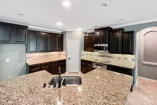25310 Evergreen Bend Dr, Spring, TX 77389 - Photo 11