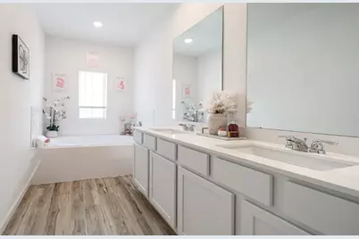 9914 Kilkenny St, Rosharon, TX 77583 - Photo 5