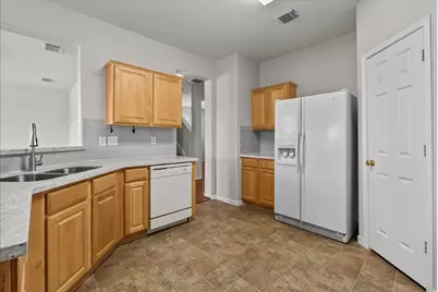 7535 Park Bend Lane, Pasadena, TX 77505 - Photo 11