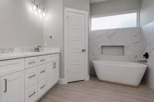 5447 N Shady Creek Dr, Houston, TX 77017 - Photo 11