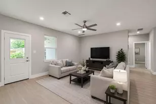 5447 N Shady Creek Dr, Houston, TX 77017 - Photo 5