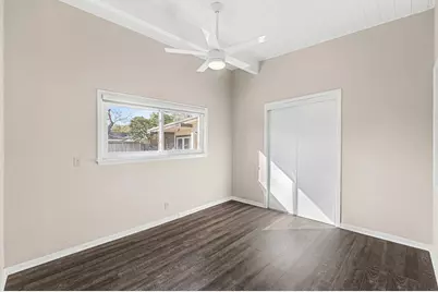 9107 Timberside Drive, Houston, TX 77025 - Photo 19