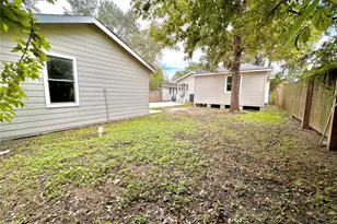 914 Bunton St, Houston, TX 77009 - Photo 15