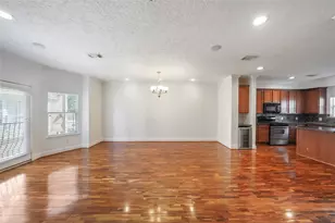 911 W 21st St, Houston, TX 77008 - Photo 3