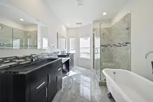911 W 21st St, Houston, TX 77008 - Photo 7