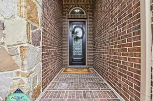 13909 N Lake Branch Ln, Houston, TX 77044 - Photo 9