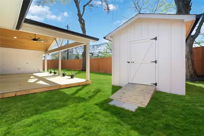 10111 Brinwood Drive, Houston, TX 77043 - Photo 29
