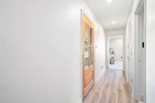 10111 Brinwood Dr, Houston, TX 77043 - Photo 3