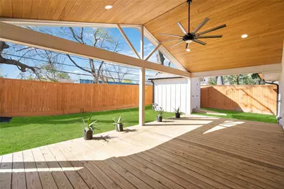 10111 Brinwood Drive, Houston, TX 77043 - Photo 27
