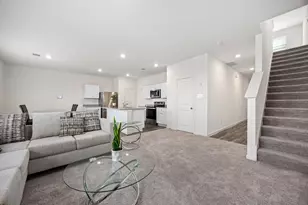 10143 California Lily Ln Ln, Houston, TX 77016 - Photo 9
