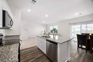 10143 California Lily Ln Ln, Houston, TX 77016 - Photo 13