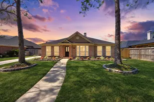 2914 Laguna Shores Ln, League City, TX 77573 - Photo 1