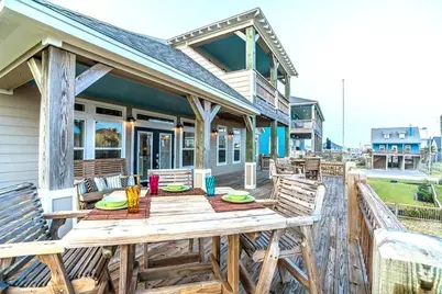 2139 Gulf, Crystal Beach, TX 77650 - Photo 43