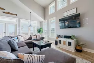 2139 Gulf, Crystal Beach, TX 77650 - Photo 37