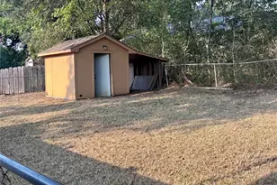 206 Valley Ln, Crockett, TX 75851 - Photo 5