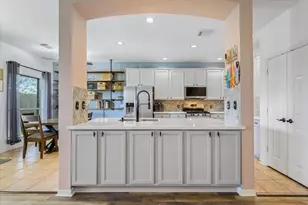 5135 Candlewood Dr, League City, TX 77573 - Photo 11