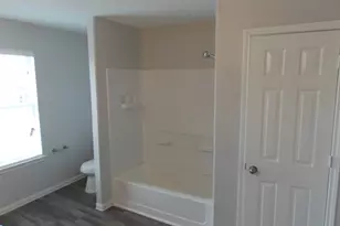 13323 Ambrosa Dr, Houston, TX 77044 - Photo 11