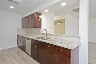 11568 S Kirkwood Rd, Houston, TX 77477 - Photo 9