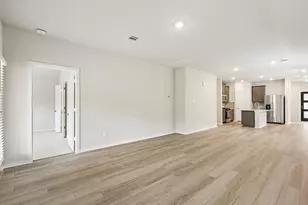 5607 Andesine Dr, Houston, TX 77048 - Photo 9