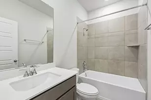 5607 Andesine Dr, Houston, TX 77048 - Photo 5