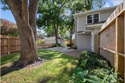 5026 Saxon Drive, Houston, TX 77092 - Photo 29
