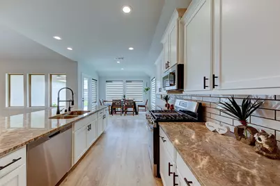 13424 Diamond Reef Lane, La Marque, TX 77568 - Photo 11