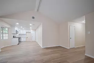 1612 Sleepy Hollow Dr, Pearland, TX 77581 - Photo 13