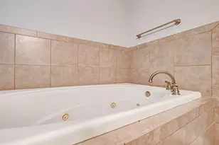 1174 Hempstead Villa Ln, Houston, TX 77008 - Photo 39