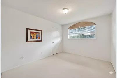 11939 Brook Meadows Lane, Stafford, TX 77477 - Photo 7