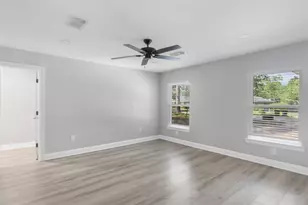 1711 N Thompson St, Conroe, TX 77301 - Photo 13