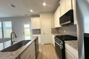 2974 Pk Hl Ln, Stafford, TX 77477 - Photo 13