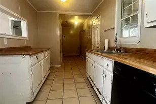 6606 Thornwall St, Houston, TX 77092 - Photo 5