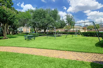 5827 Valley Forge Drive #83, Houston, TX 77057 - Photo 23