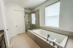 2024 Waterloo Station Rd, Houston, TX 77045 - Photo 9