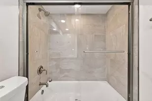 359 N Post Oak Ln, Houston, TX 77024 - Photo 29