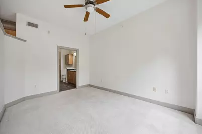 1901 Post Oak Boulevard #2215, Houston, TX 77056 - Photo 9