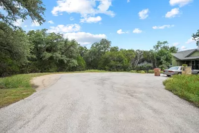 13/14 Buckeye Ln, Wimberley, TX 78676 - Photo 1