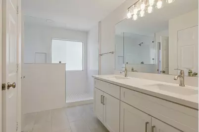 13167 Peppergate Lane, Houston, TX 77044 - Photo 15