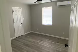 7427 Evans St, Houston, TX 77061 - Photo 7