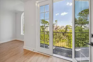 1031 W 17th St, Houston, TX 77008 - Photo 9