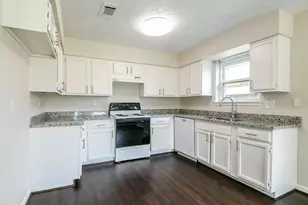 11911 Fallbrook Dr, Houston, TX 77065 - Photo 7