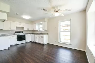 11911 Fallbrook Drive, Houston, TX 77065 - Photo 5
