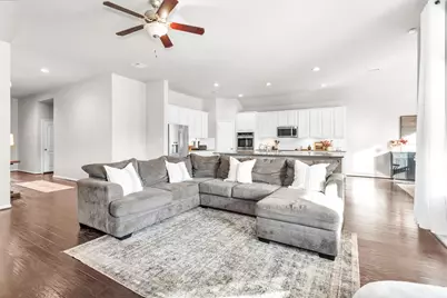 4618 Axis Trail, Conroe, TX 77303 - Photo 3