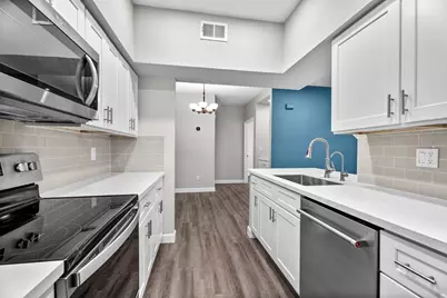 1881 Bering Drive #55, Houston, TX 77057 - Photo 5
