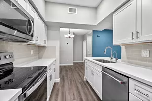 1881 Bering Dr, Houston, TX 77057 - Photo 5