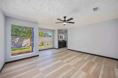 16103 Grassy Creek Drive, Houston, TX 77082 - Photo 19