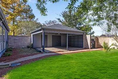 16103 Grassy Creek Drive, Houston, TX 77082 - Photo 27