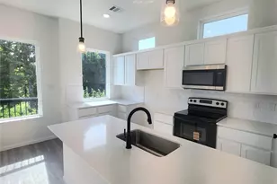 4713 Mallow St, Houston, TX 77033 - Photo 15